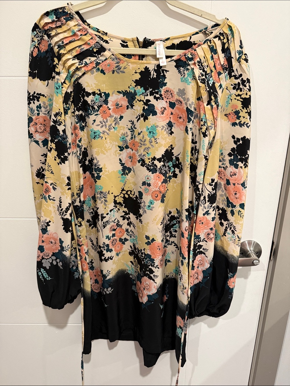 Xhilaration Floral Tunic Dress in Cream, Black, Peach, Teal